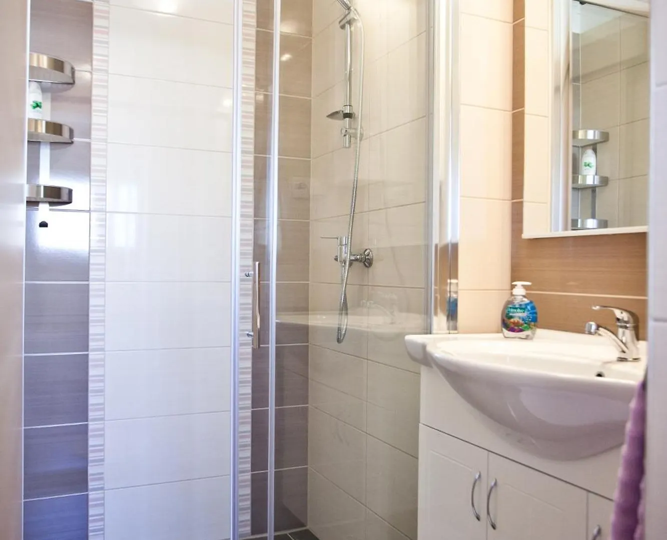Apartments Medvid 트로기르