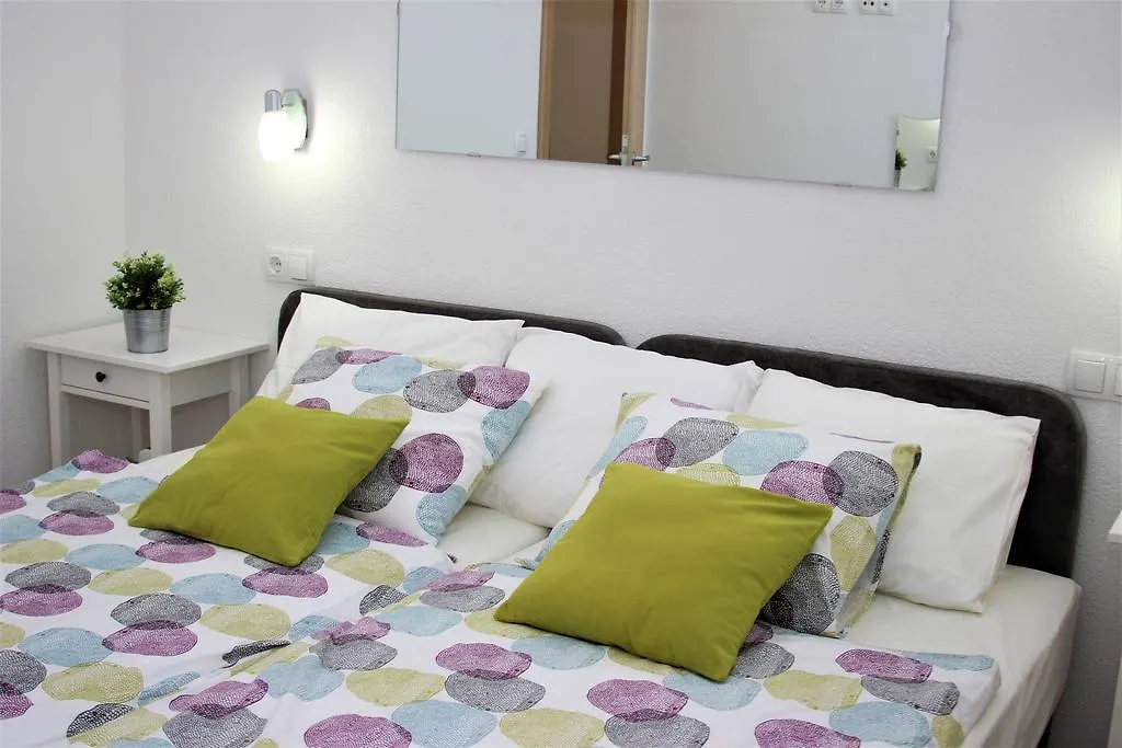 Apartments Medvid 트로기르